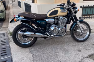 Thunderbird 900