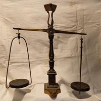 Bilancia a bracci antica