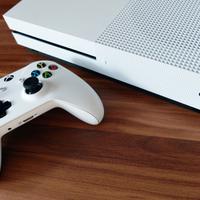 Xbox one S + giochi. Buone condizioni