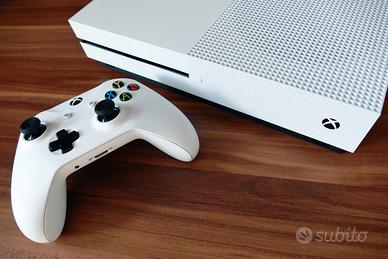 Xbox one S + giochi. Buone condizioni