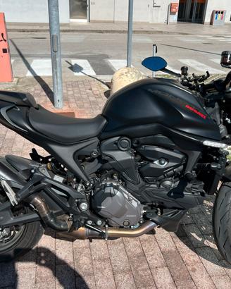 Ducati Monster 937
