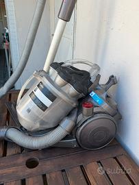 Aspirapolvere dyson