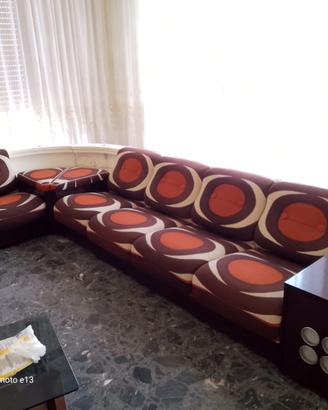 Divano angolare vintage anni ‘70 - design retrò