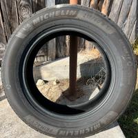 Gomme auto