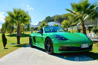 PORSCHE 718 T