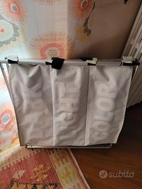 portabiancheria con tre settori