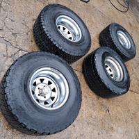 treno cerchi gommati jeep 