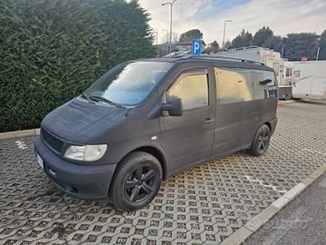 Mercedes-benz V benzina