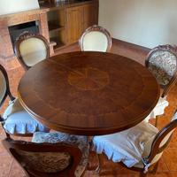 Tavolo tondo in vera noce allungabile con sedie