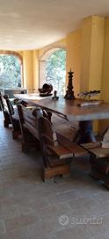 Tavolo rustico ed arredo per taverna
