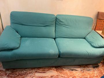 Divano tre posti