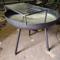 braciere rustico con griglia