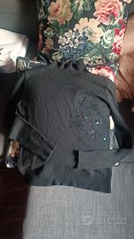 maglioncino nero con disegno perline 