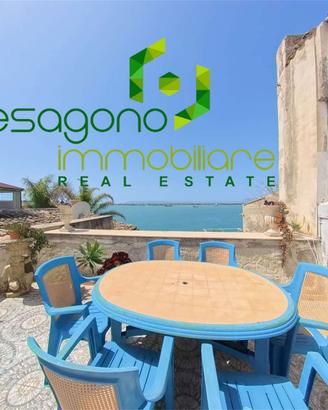 Appartamento fronte mare nel prestigioso Palazzo B
