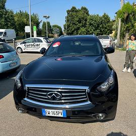 Infiniti modello qx70 premium
