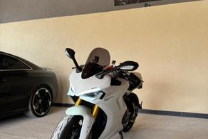 Ducati Supersport 950s