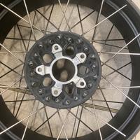 Cerchi a raggi per bmw 1200 e 1250