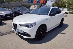 Alfa Romeo Stelvio 2.2 Turbodiesel 210 CV AT8 Q4 T