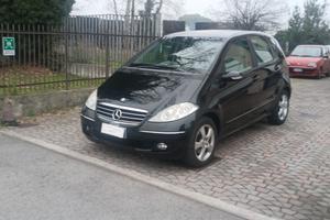 Mercedes cl. A 180 D automatica neopatentati