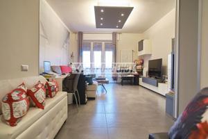 Quattro Locali signorile, completamente ristruttur