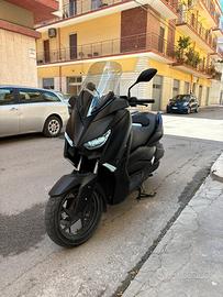Yamaha X-Max 300 Iron Max ABS