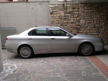 ALFA 166 JTDm 2,4 exclusive full optinal