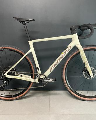 GRAVEL MEGAMO SILK 10 TG M