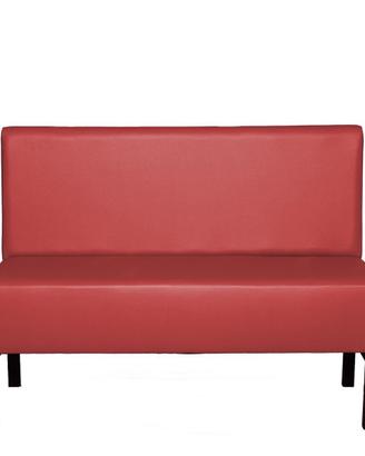 Divanetto rosso per pub