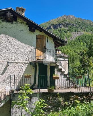 2 LOCALI A BALME