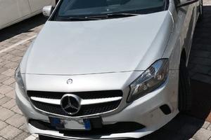 MERCEDES BENZ CLASSE A 180
