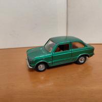 Mebetoys Fiat 850 no Politoys Dinky Corgi 