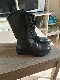 Anfibi donna in pelle