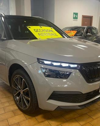 SKODA Kamiq 1.0 TSI DSG Dark Shade 18" tetto GRI