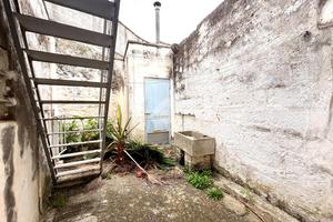 2 LOCALI A SQUINZANO