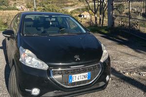 Peugeot 208 1.2 Benzina – 2014