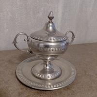 Zuccheriera con piattino in peltro 