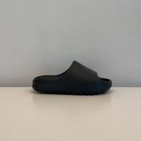 Yeezy Slide Onyx