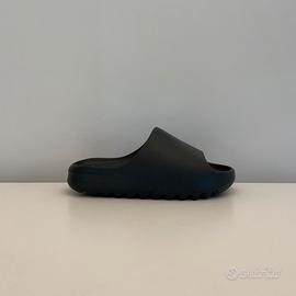 Yeezy Slide Onyx