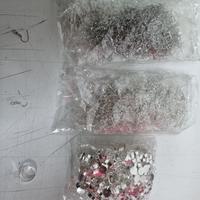 Kit per orecchini e anelli 3 confronta.