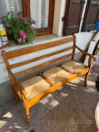 Poltroncina legno antica