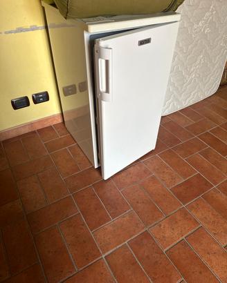 Frigo piccolo