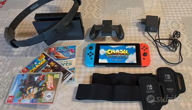 Nintendo Switch completo di accessori e giochi