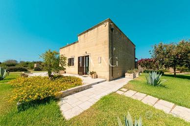 Villa di 86 m² con 4 locali a Melendugno