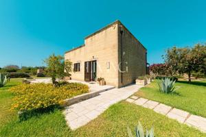 Villa di 86 m² con 4 locali a Melendugno