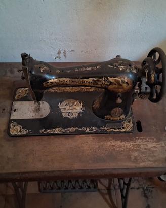 macchina da cucire antica 