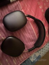 Cuffie Apple air pods max nere
