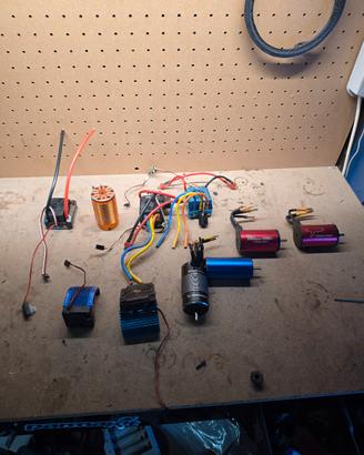 motori regolatori brushless 1/8