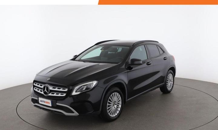 MERCEDES-BENZ GLA 180 Business