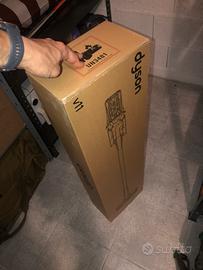 Dyson V11 Mai Aperto