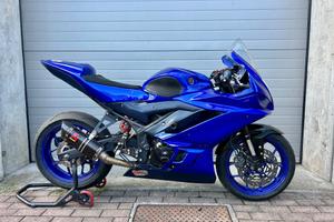 Yamaha YZF R3 pronto pista R3 Cup - 2020